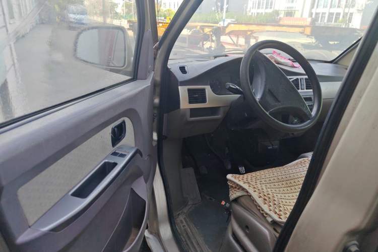 Used Wuling Rongguang 2011 1.2L Standard Version Driver Seat