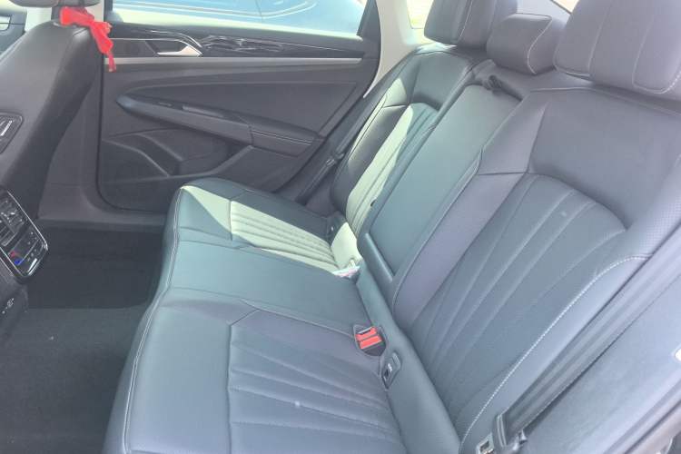 Used Volkswagen Passat 2026 Model, Outstanding 380TSI Longteng Edition Left Rear Seat