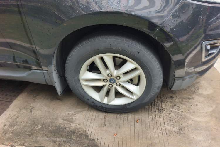 Used Ford Edge 2016 EcoBoost 245 Two-Wheel-Drive Platinum Edition 7-Seater
