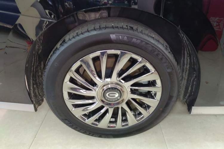 Used GAC Trumpchi M8 2023 Zongshi Series Dual-Motor Supreme Edition