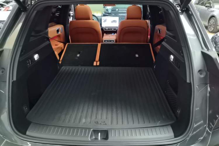 Used Li Auto L6 2024 Max Trunk