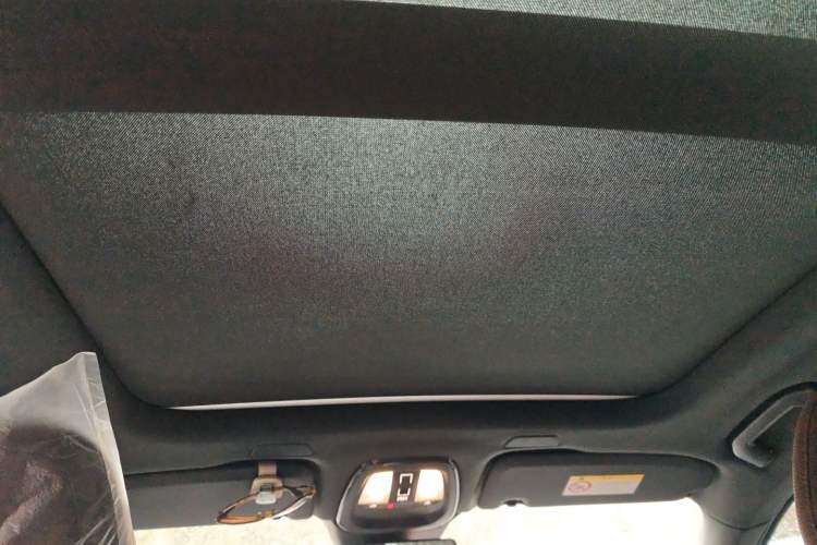 Used Volvo XC60 New Energy 2022 T8 Plug-in Hybrid All-Wheel Drive Zhiyuan Sport Edition