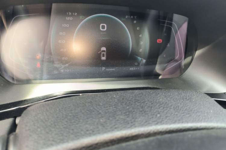 Used CHANGAN OSHAN X7 PLUS 2022 1.5T Blue Whale Edition Automatic Prestige 7-Seater Odometer Close Up