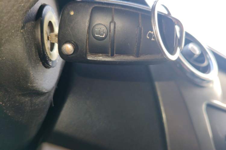 Used JAC Refine M3 2016 IKEA Edition 1.6L Luxury Smart Model Vehicle Key