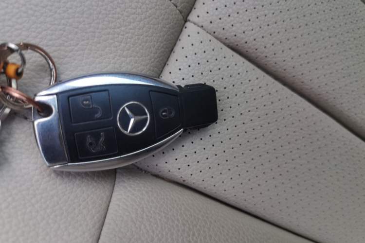 Used Mercedes-Benz E-Class 2015 Facelift E 200 L Vehicle Key