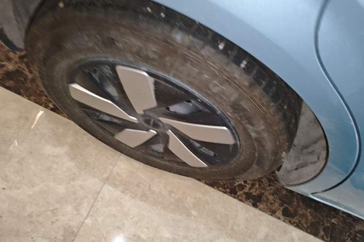 Used Dongfeng NAMMI 01 2024 330 Air Right Rear Wheel Hub