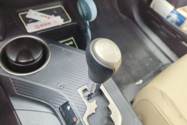 Used Toyota RAV4 2013 2.0L CVT Four-Wheel Drive New Edition