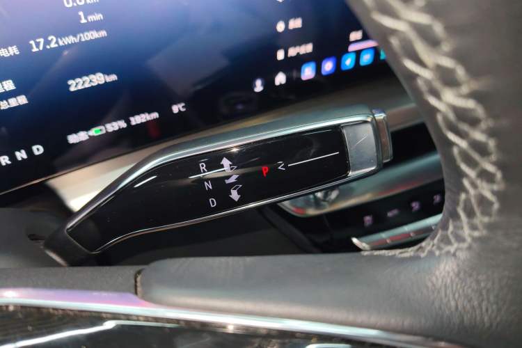 Used Cadillac LYRIQ 2024 Rear-Drive Standard Range Luxury Edition