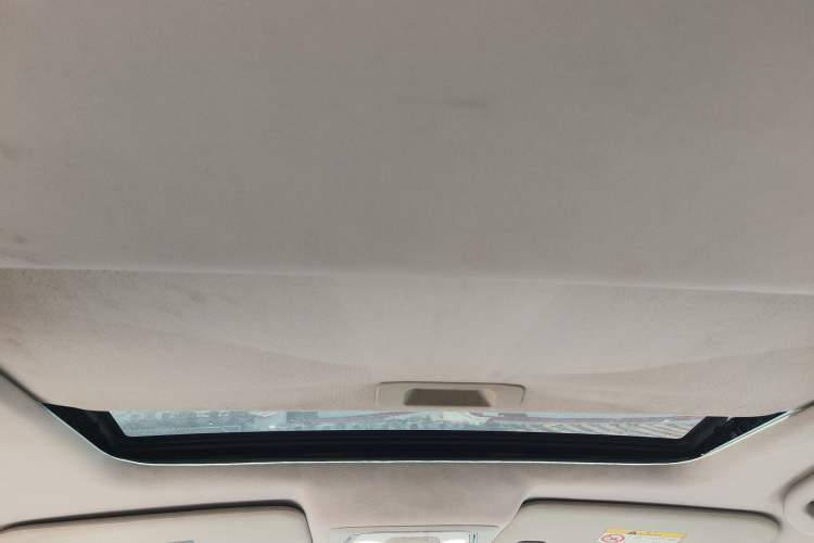 Used Venucia T90 2017 2.0L CVT Smart Edition
