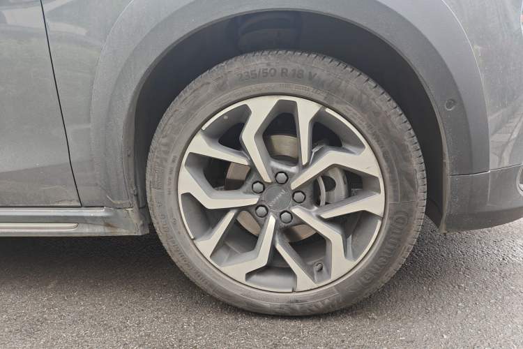 Used Lynk & Co 02 2018 1.5T DCT Two-Wheel Drive Pro Version China V Emission Standard Right Front Wheel Hub