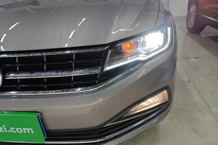 Used Volkswagen Bora 2020 1.5L Automatic Elite Version Left Front Headlight