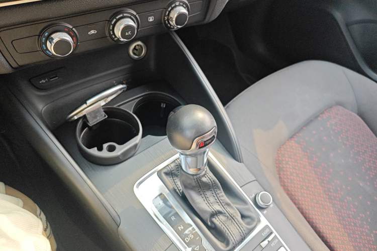 Used Audi A3 2018 30th Anniversary Edition Sportback 35 TFSI Ambition Model
