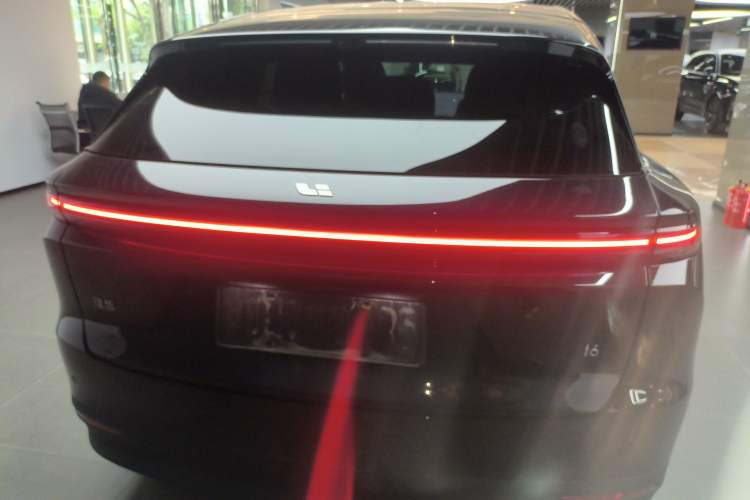 Used Li Auto i6 2025 Model Two-Wheel-Drive Standard Type