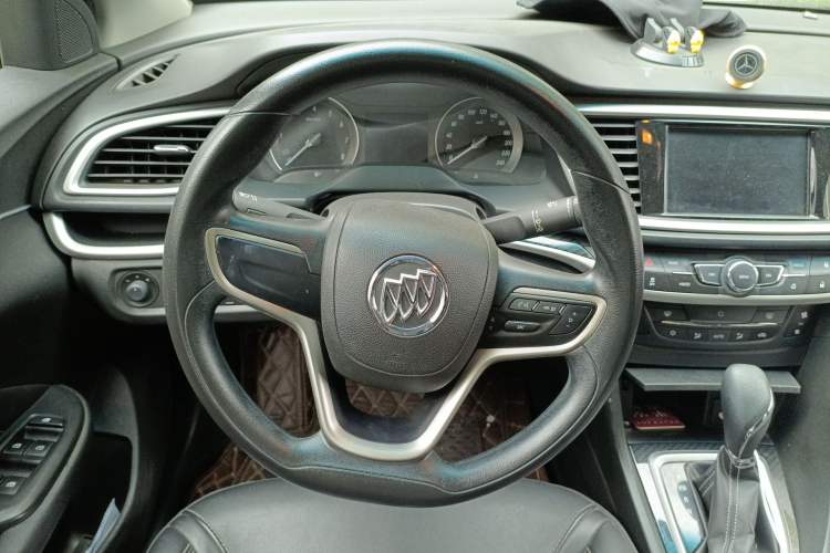 Used Buick GT 2017 15N Automatic Deluxe Edition Steering Wheel