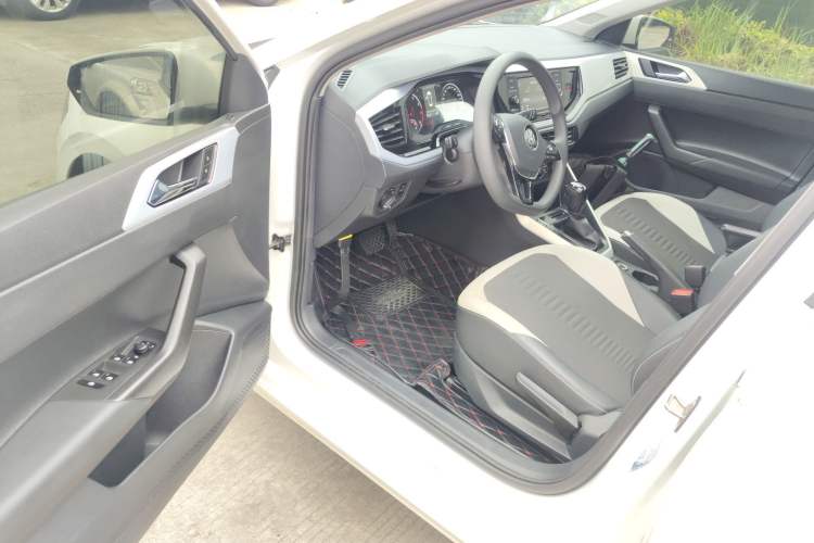 Used Volkswagen Polo 2019 Plus 1.5L Automatic Colorful Technology Edition
