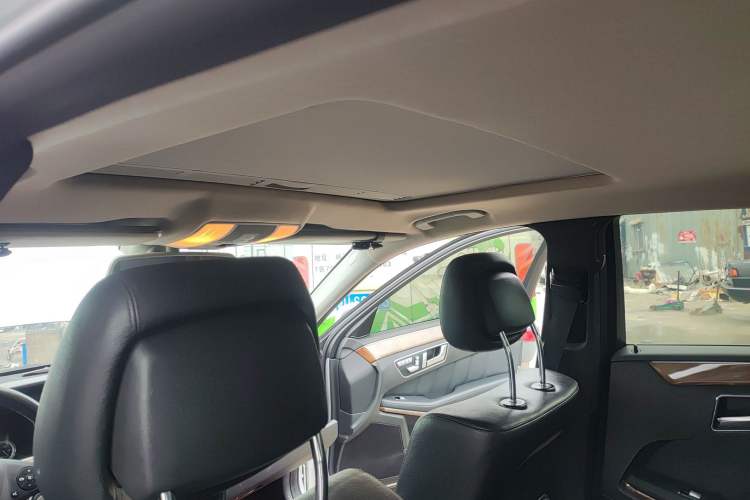 Used Mercedes-Benz E-Class 2010 E 200 CGI Elegant Model