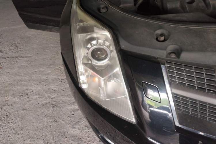 Used Cadillac SRX 2012 3.0L Comfort Model
