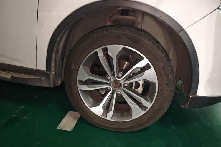 Used Luxgen U6 SUV 2015 1.8T ZhiZun Model