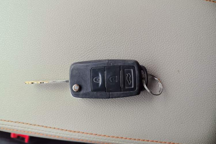 Used FORTHING Joyear XV 2016 1.6L CVT Comfort Model Vehicle Key