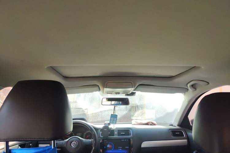 Used Volkswagen Sagitar 2012 1.6L Automatic Comfort Edition Headliner