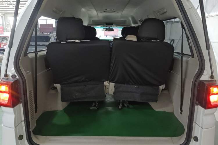 Used FORTHING Lingzhi 2017 M5L 1.6L 7-Seater Standard Model