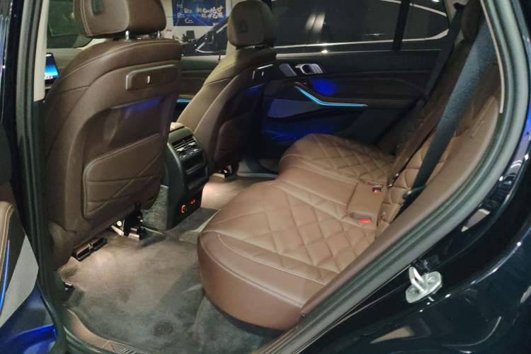 Used BMW X5 2023 xDrive 30Li Luxury M Sport Night Edition Package
