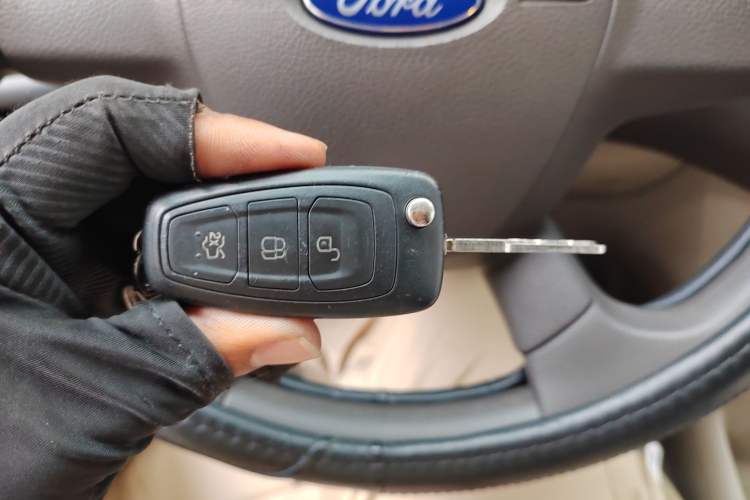 Used Ford Focus 2012 Sedan 1.6L Manual Comfort Model