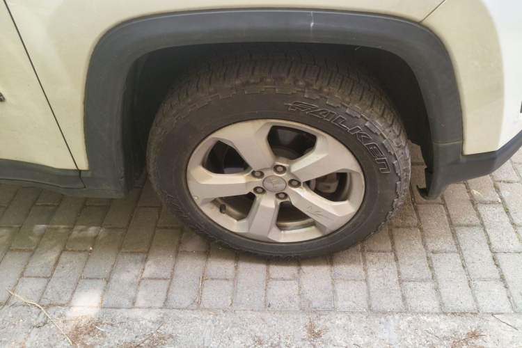 Used Jeep Compass 2019 220T Automatic Family Edition
