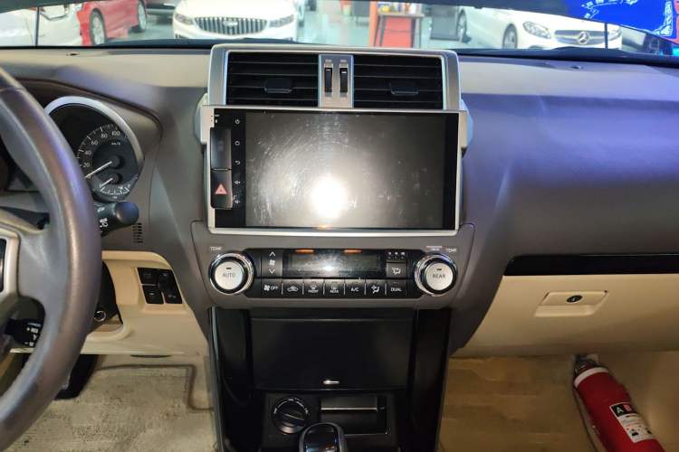 Used Toyota Prado 2015 2.7L Parallel Import