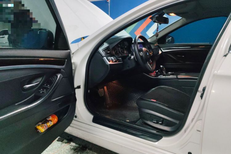 Used BMW 5 Series 2013 525Li Luxury Model