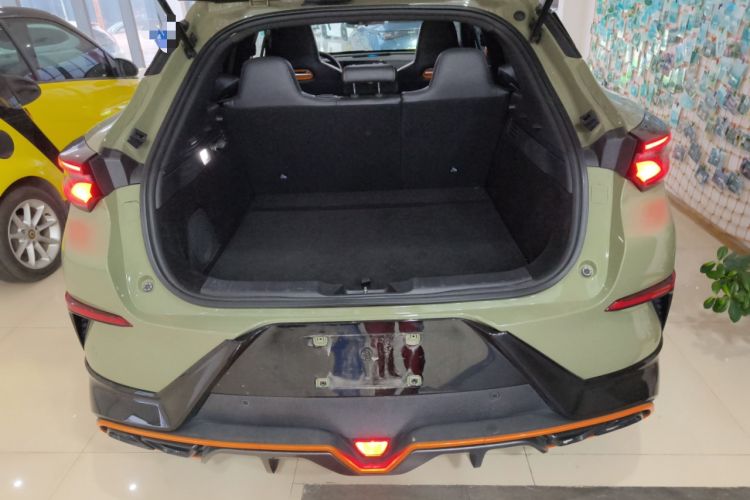 Used CHANGAN UNI-T 2022 1.5T Sport Edition Premium Version Trunk