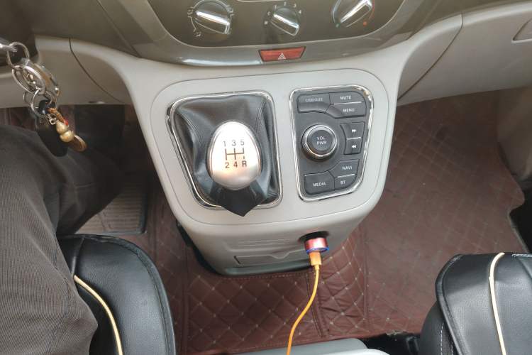 Used JAC Refine M3 2016 IKEA Edition 1.6L Luxury Model Gear Lever