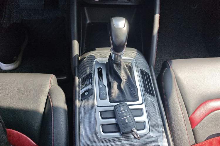 Used Changan CS55 2018 1.5T Automatic Colorful Edition China V Standard
