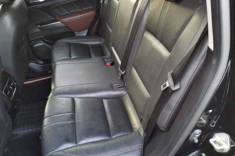 Used GAC Trumpchi GS7 2017 320T Two-Wheel-Drive Luxury Model