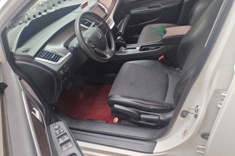 Used Honda Jade 2013 1.8L automatic Comfort version 5 seats
