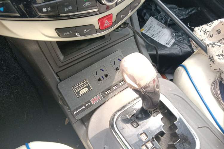 Used BYD S7 2015 2.0T Upgraded Automatic Luxury Version Gear Lever