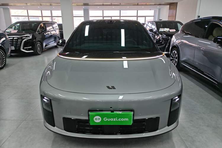 Used Li Auto Li Auto i6 2025 Model Two-Wheel-Drive Standard Type
