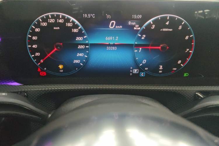 Used Mercedes-Benz A-Class 2022 Revised Version A 200 L Sport Sedan Fashionable Style