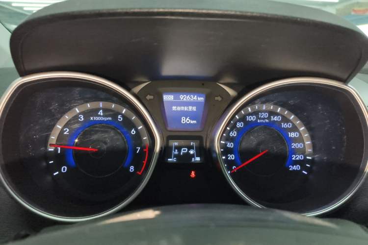 Used Hyundai Elantra (5th Generation / Langdong) 2015 1.6L Automatic Leading Model