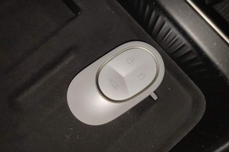 Used Nio ET5 2025 75 kWh