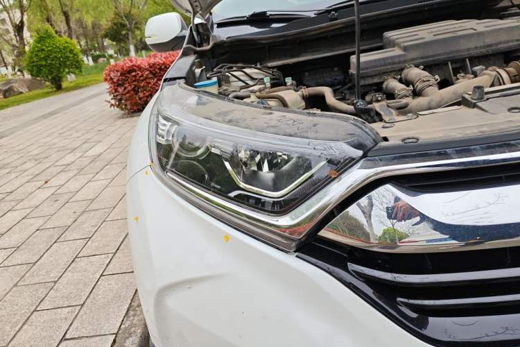 Used Honda CR-V 2017 240TURBO CVT 2WD Comfort Version Right Front Headlight