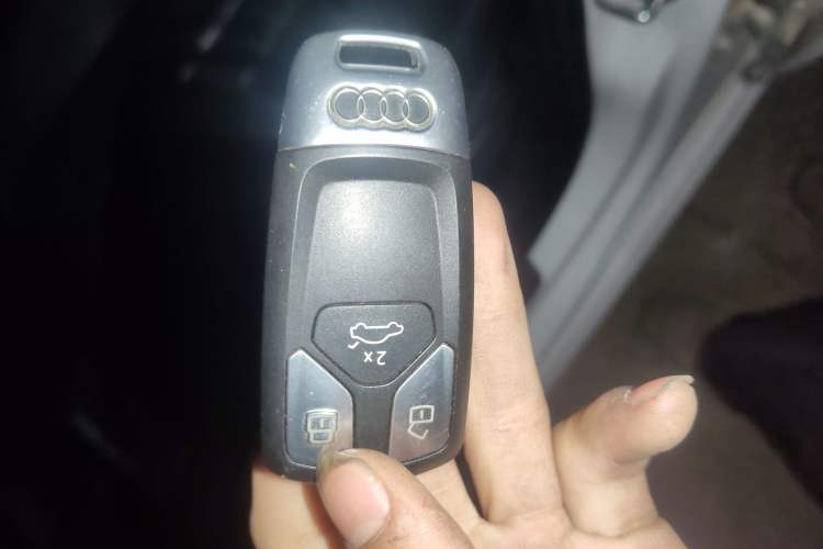 Used Audi A4L 2019 40 TFSI Fashion Edition China VI Emission Standard