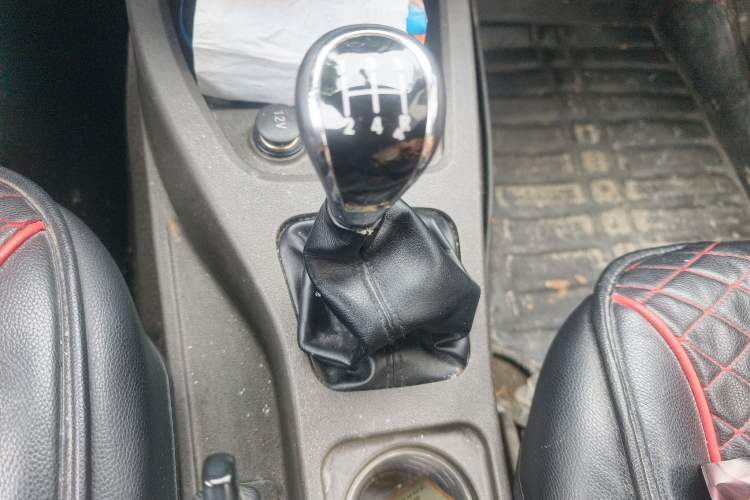 Used Wuling Hongguang 2015 1.2L S Base Model China V Standard