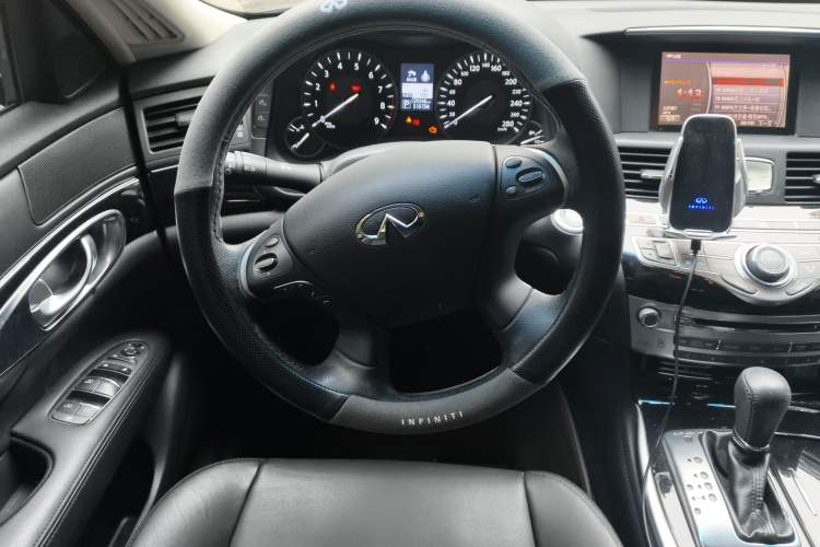 Used Infiniti Q70 2015 Q70L 2.5L Elite Edition Steering Wheel