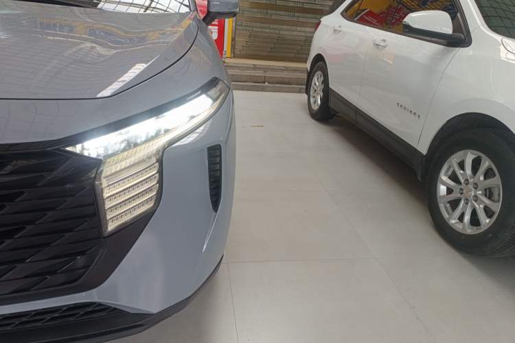 Used Venucia V 2023 260T Idol Edition Pro Left Front Headlight