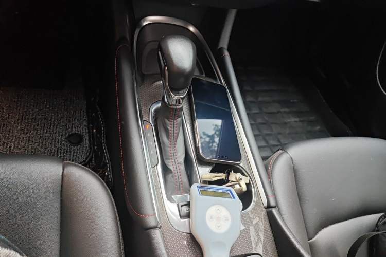 Used Chevrolet Malibu XL 2021 Redline 550T Automatic Sharp Edition Gear Lever