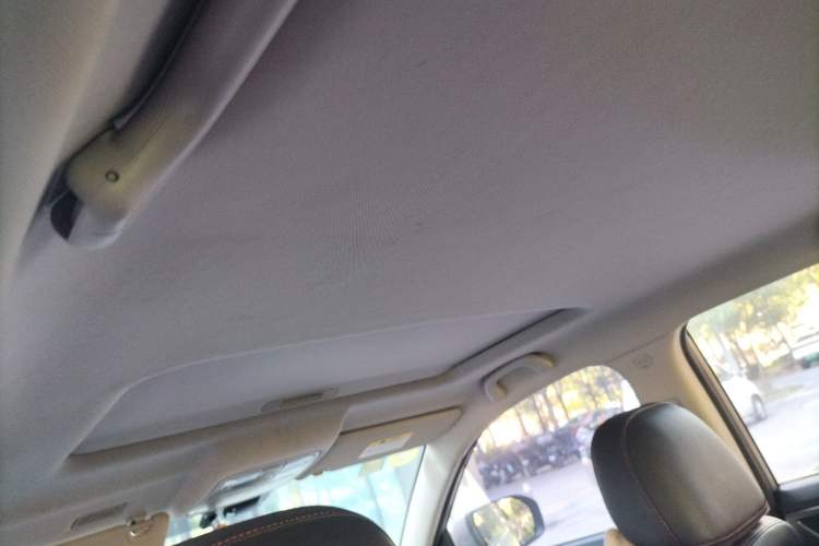 Used CHANGAN CS75 2016 2.0L Manual Leading Version China V Standard
