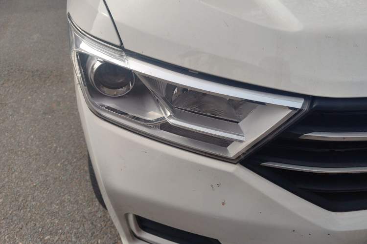 Used Wuling Hongguang 2021 1.5L Facelift S Comfort Version Hydraulic Power Steering LAR Right Front Headlight