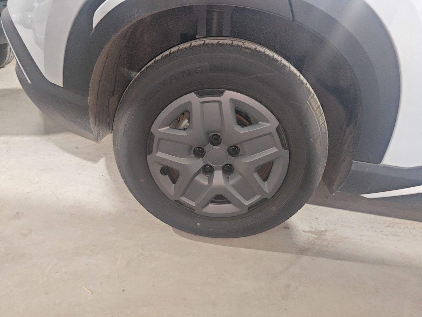 BYD Yuan UP 2025 Model 301KM Leading Version — снимка 11