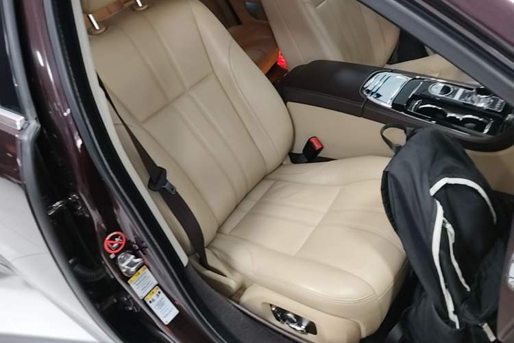 Used Jaguar XJ 2016 XJL 2.0T Two-Wheel-Drive Elegant Business Edition